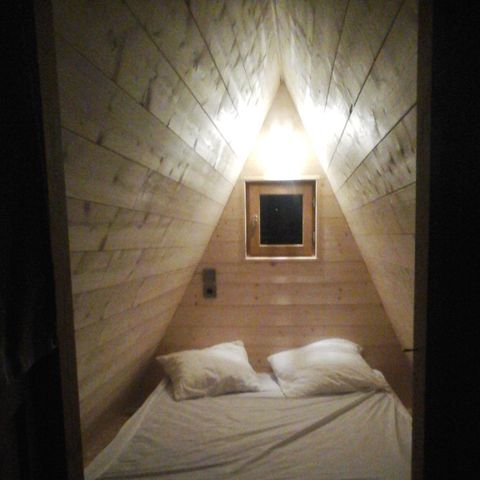 UNUSUAL ACCOMMODATION 2 people - REFUGE without sanitary facilities