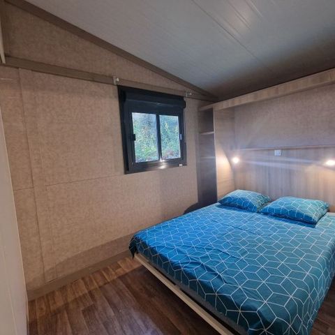 CHALET 5 personnes - Chalet Confort Mimosa (2 ch -5 pers max) 28 m² + terrasse + local rangement