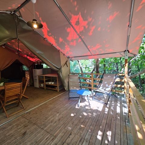 Tente en toile et en bois 2 personnes - Lodge Cocoon River 28m2 (2 ch - 5pers) (sans sanitaires) + terrasse