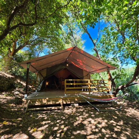 Canvas and wooden tent 2 persons - Cocoon River Lodge 28m2 (2 bedrooms - 5pers) (no sanitary facilities) + terrace