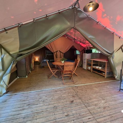 Tente en toile et en bois 2 personnes - Lodge Cocoon River 28m2 (2 ch - 5pers) (sans sanitaires) + terrasse