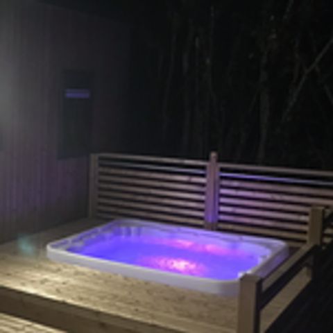 BUNGALOW 6 personnes - Avec Spa privatif