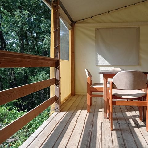 Tente en toile et en bois 4 personnes - Tithome sans sanitaire (dimanche à dimanche du 07/07/24 au 01/09/24) 4 pers.