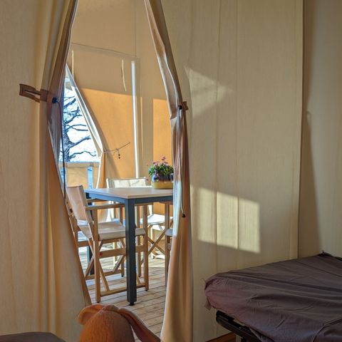 Glampingtent 4 personen - Jungle Lodge 4 personen (zondag tot zondag van 07/07/24 tot 01/09/24) 4 personen.