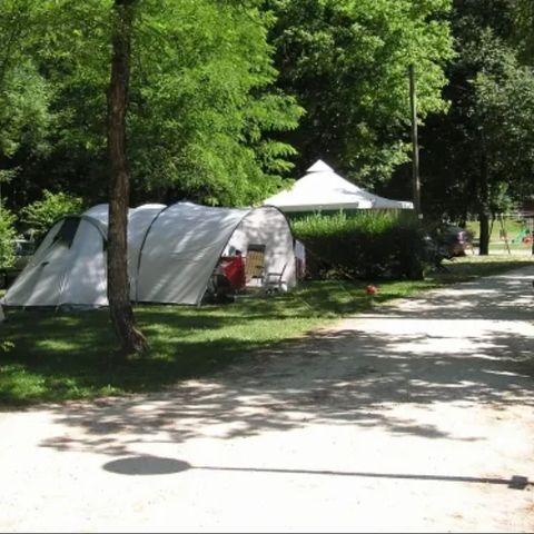 Stellplatz - Pauschale: Stellplatz + 1 Auto + Zelt oder Wohnwagen