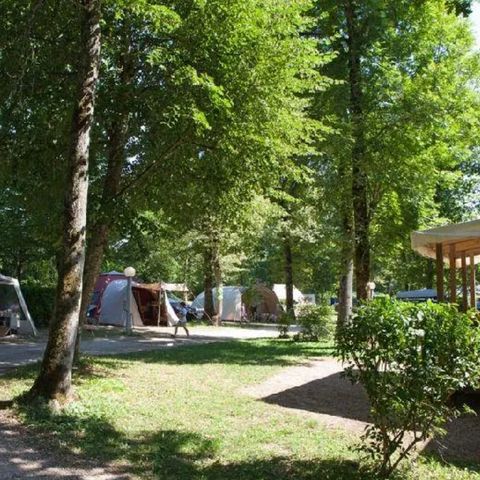 Stellplatz - Pauschale: Stellplatz + 1 Auto + Zelt oder Wohnwagen