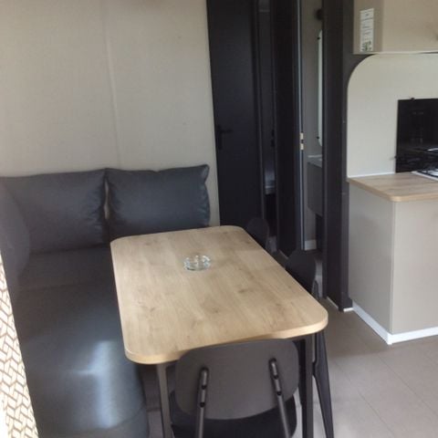 Mobilheim 6 Personen - 6 pers 3 Zimmer Halbüberdachte Terrasse 8 .80 m x 3.70 m 6 Geschirrspüler und TV inklusive
