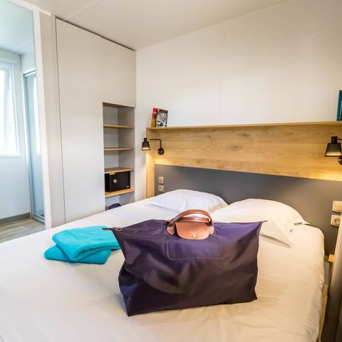 BUNGALOW 6 personnes - Mobil-home | Premium | 3 Ch. | 6 Pers. | Terrasse surélevée | 2 SDB | TV