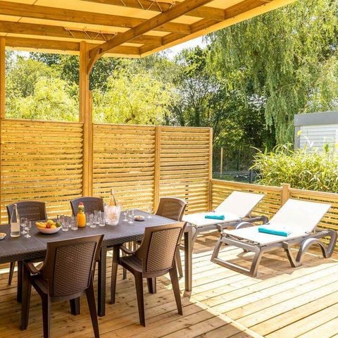 BUNGALOW 6 personnes - Mobil-home | Premium | 3 Ch. | 6 Pers. | Terrasse surélevée | 2 SDB | TV