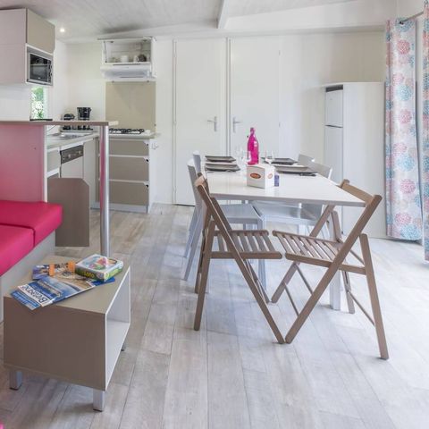 MOBILHOME 8 personnes - Mobil-home | Premium | 4 Ch. | 8 Pers. | Terrasse Couverte | TV