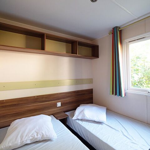 Mobilhome 6 personnes - Mobil-home | Classic | 3 Ch. | 6 Pers. | Terrasse surélevée | TV