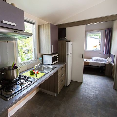 MOBILHOME 4 personnes - Mobil-home PMR | Comfort | 2 Ch. | 4 Pers. | Terrasse surélevée | 1 SDB | TV