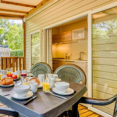 BUNGALOW 6 personnes - Mobil-home | Comfort | 2 Ch. | 4/6 Pers. | Terrasse surélevée | Clim. | TV