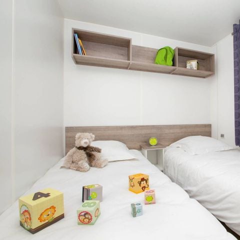 Stacaravan 4 personen - Stacaravan | Klassiek | 2 Slaapkamers | 4 Pers. | Verhoogd terras | Dakterras | 1 Badkamer | TV