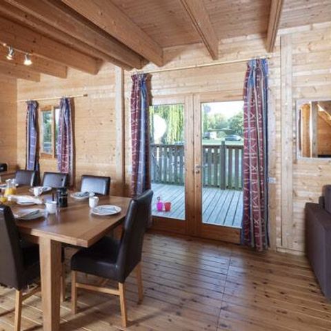 LODGE 10 Personen - 4 Zi. | 6/10 Pers. | Höhere Terrasse | 1 Bad | TV