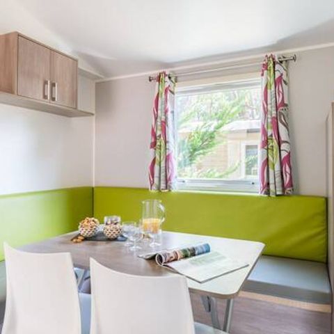 Stacaravan 6 personen - Stacaravan | Comfort | 2 Slaapkamers | 4/6 Pers. | Terras met lift, niet overdekt