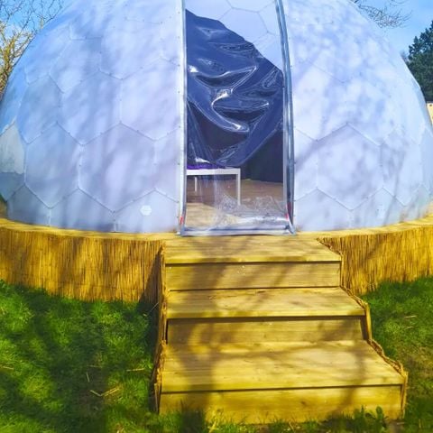 ALOJAMIENTO INUSUAL 2 personas - Cúpula/Igloo Glamping