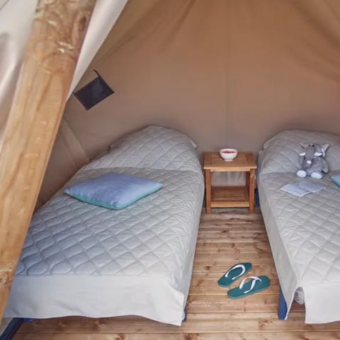 ALOJAMIENTO INUSUAL 2 personas - Lodge Moorea 5,5 m² sobre suelo de madera de 11 m² - 1 habitación con 2 camas de 80/190 . Nuevo en 2022
