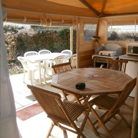 TIENDA DE LONA Y MADERA 6 personas - Casa de campo URCHILO 6 plazas