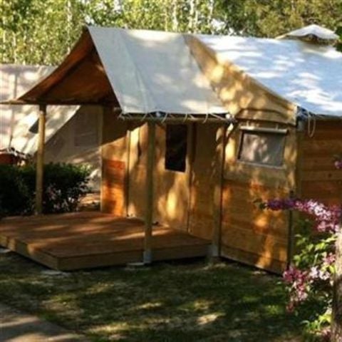 Tente en toile et en bois 6 personnes - Lodge URCHILO 6 personnes