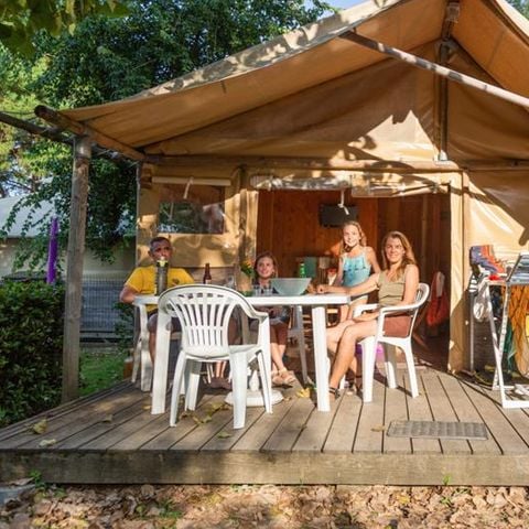CANVAS AND WOOD TENT 6 people - Lodge URCHILO sleeps 6