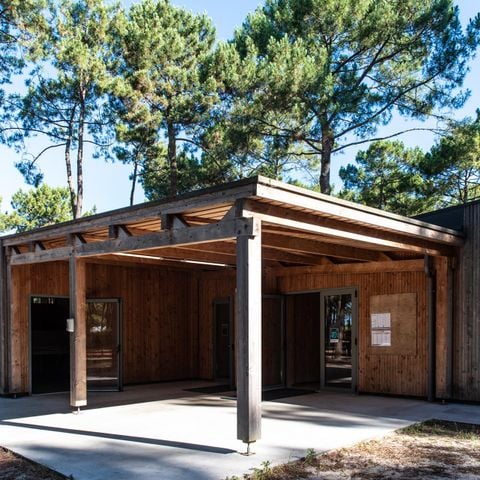 EMPLACEMENT - avec électricité