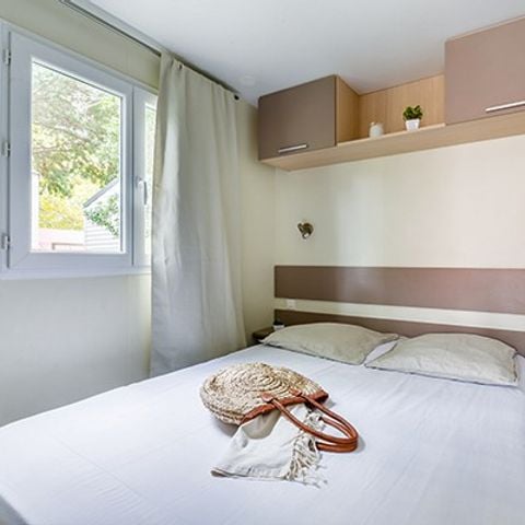Stacaravan 4 personen - Klassiek | 2 Slaapkamers | 4 Pers. | Klein Terras