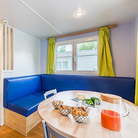 Stacaravan 4 personen - Klassiek | 2 Slaapkamers | 4 Pers. | Klein Terras