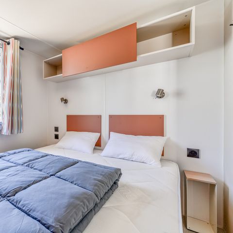 STACARAVAN 6 personen - Premium | 3 slaapkamers | 6 pers | Verhoogd terras | Airconditioning | TV