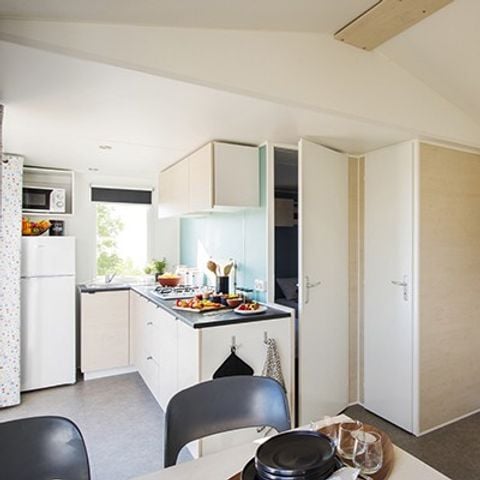 Stacaravan 4 personen - Ultimate | 2 slaapkamers | 4 pers | Verhoogd terras | 2 badkamers | Airconditioning | TV