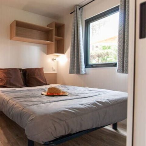 MOBILHOME 6 personnes - Mobil-home | Premium | 3 Ch. | 6 Pers. | Terrasse couverte | 1 SDB | Clim. | TV