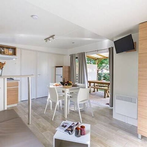 MOBILHOME 8 personnes - Mobil-home | Premium Exclusive | 4 Ch. | 8 Pers. | Terrasse couverte | 1 SDB | Clim. | TV