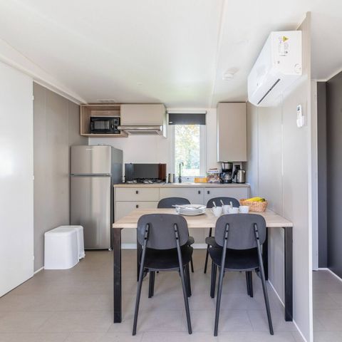 Stacaravan 4 personen - Stacaravan | Premium | 2 Slaapkamers | 4 Pers | Overdekt terras | 1 badkamer | Airconditioning | TV