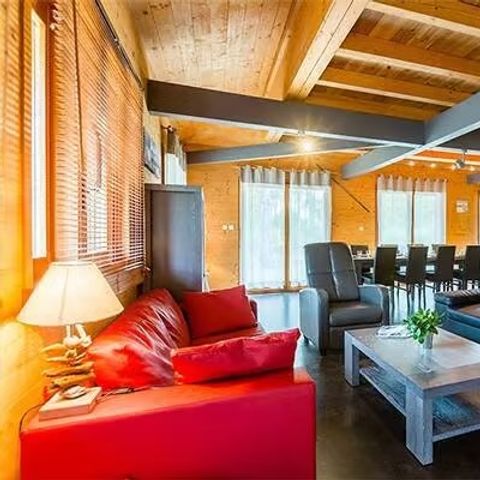 Maison 10 personnes - 4 Ch. | 8/10 Pers. | Terrasse surélevée | Jacuzzi | 1 SDB | Clim. | TV