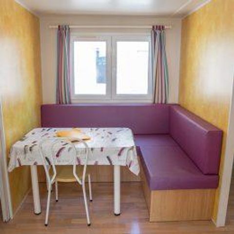 Stacaravan 5 personen - 30m² 2 kamers - n°39 ZATERDAG / ZATERDAG