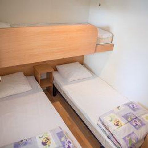 Stacaravan 5 personen - 30m² 2 kamers - n°39 ZATERDAG / ZATERDAG