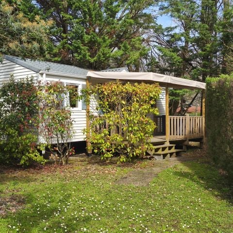 BUNGALOW 4 personnes - 30m² - 2 chambres - n° 33 Terrasse couverte du SAMEDI au SAMEDI