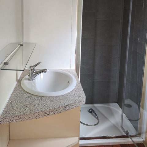 Stacaravan 4 personen - 30 m² 2 slaapkamers n° 40 Zaterdag tot zaterdag