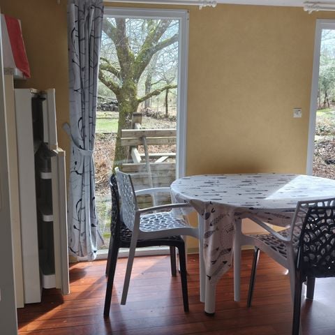 MOBILHOME 4 personnes - 30 m² 2 chambres n° 40 samedi au samedi