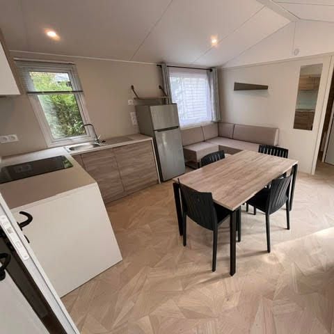 MOBILHOME 4 personnes - Mobilhome 31 m² 2 chambres n° 80 Terrasse couverte, climatisé, 2/4 Pers Samedi - Samedi