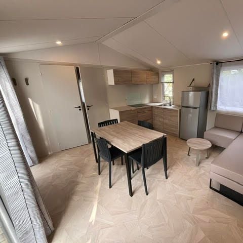 MOBILHOME 4 personnes - Mobilhome 31 m² 2 chambres n° 80 Terrasse couverte, climatisé, 2/4 Pers Samedi - Samedi
