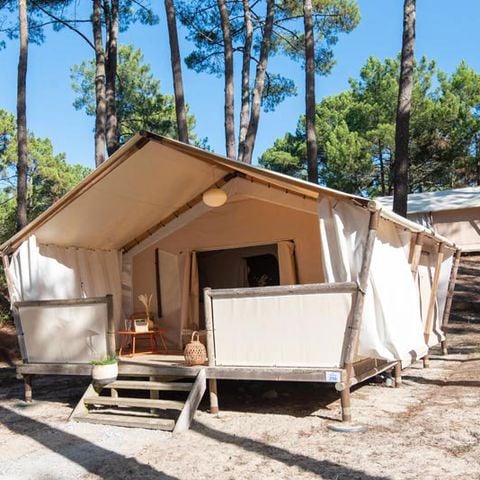 Canvas and wooden tent 4 persons - Maasai Lodge