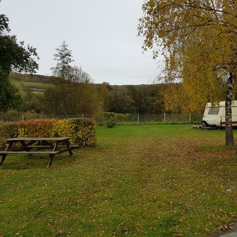 PLOT - Hiking or cycling package with tent