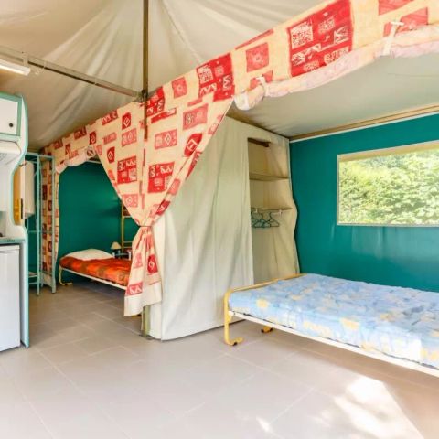 Bungalowtent 5 personen - Pagan 3 kamers 5 personen (4 volwassenen + 1 kind -8 jaar)