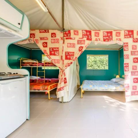 Bungalowtent 5 personen - Pagan 3 kamers 5 personen (4 volwassenen + 1 kind -8 jaar)