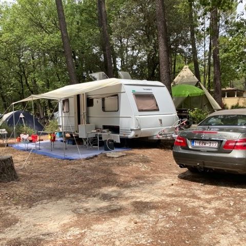 PIAZZOLA - Pacchetto per 2 persone + 1 tenda o roulotte o camper) ed elettricità inclusa