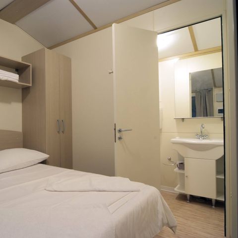 Mobilhome 6 personnes - Comfort | 3 Chambres | Capacité 6 personnes | Terrasse surélevée | 1 Salle de bain | Climatisation