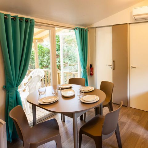 BUNGALOW 4 personnes - Mobil-home | Comfort | 2 Ch. | 4 Pers. | Terrasse surélevée | Clim.