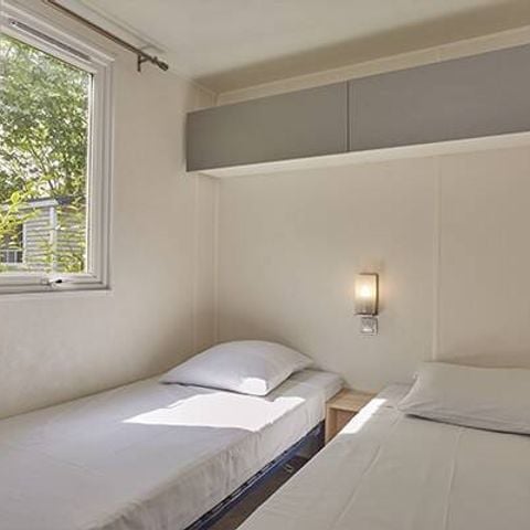 Stacaravan 6 personen - Stacaravan | Klassiek | 3 Slaapkamers | 6 Pers | Verhoogd terras | Airconditioning | TV