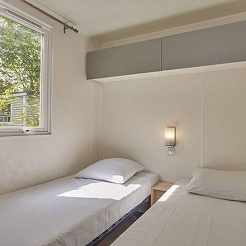 Stacaravan 6 personen - Stacaravan | Klassiek | 3 Slaapkamers | 6 Pers | Verhoogd terras | Airconditioning | TV